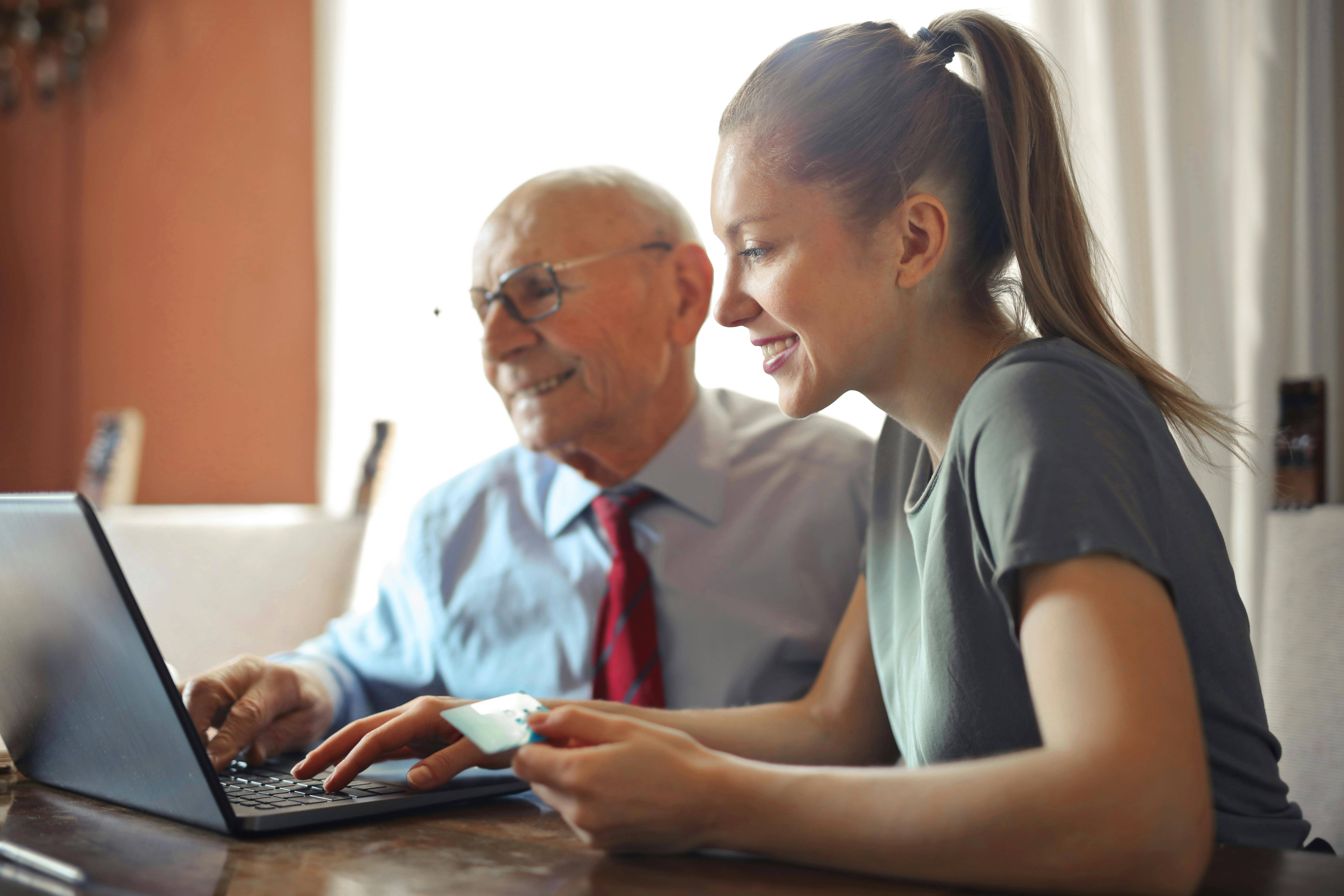 Featured image: Man and woman looking at a computer - Read full post: Onsite Training: A Tool for Customer Success